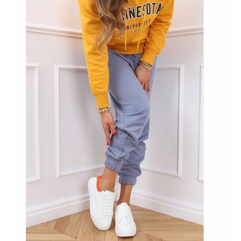 Baskets femme blanches et orange A88-63 Orange 2 Baskets femme blanches et orange A88-63 Orange 2