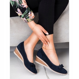 Vinceza Escarpins à coins ajourés bleu marine 1