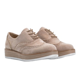 Chaussures en daim beige sur une semelle haute Kenya 1