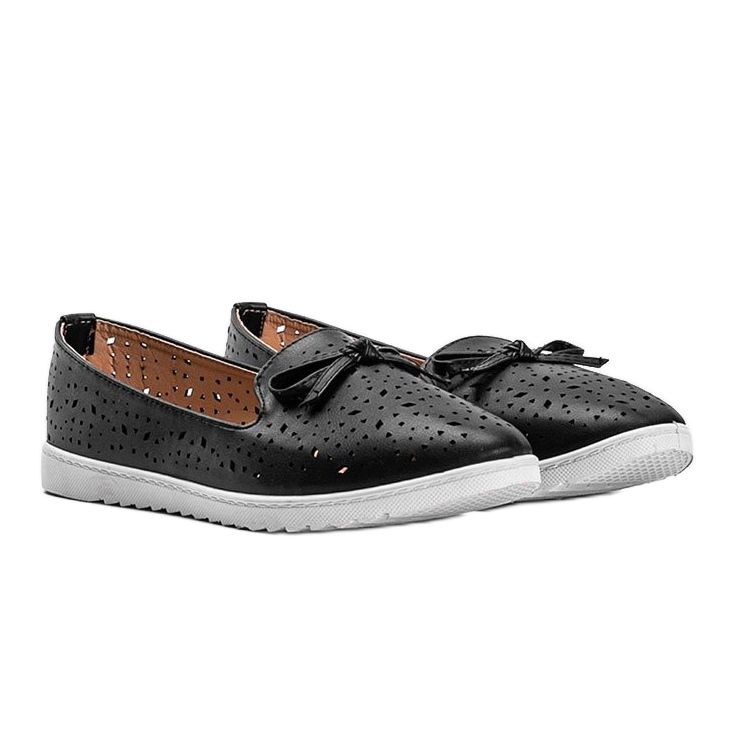 Mocassins noirs avec bordure ajourée Madalyne 1
