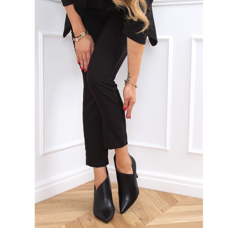 Bottines noires sur épingle découpé noir 9561 Noir le noir 2