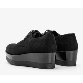 Chaussures en daim noir sur une semelle haute Elisabeth le noir 2