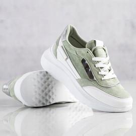 SHELOVET Baskets en daim élégantes blanche vert 3