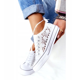 FB2 Baskets Candice Blanches à Dentelle Femme 3 FB2 Baskets Candice Blanches à Dentelle Femme 3