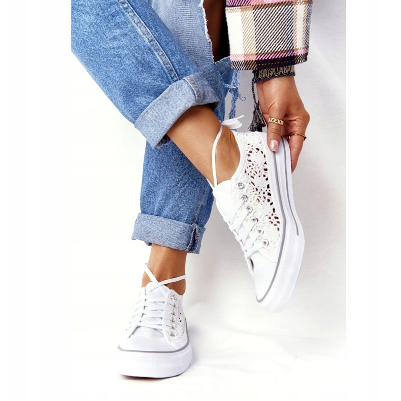 FB2 Baskets Candice Blanches à Dentelle Femme 2 FB2 Baskets Candice Blanches à Dentelle Femme 2