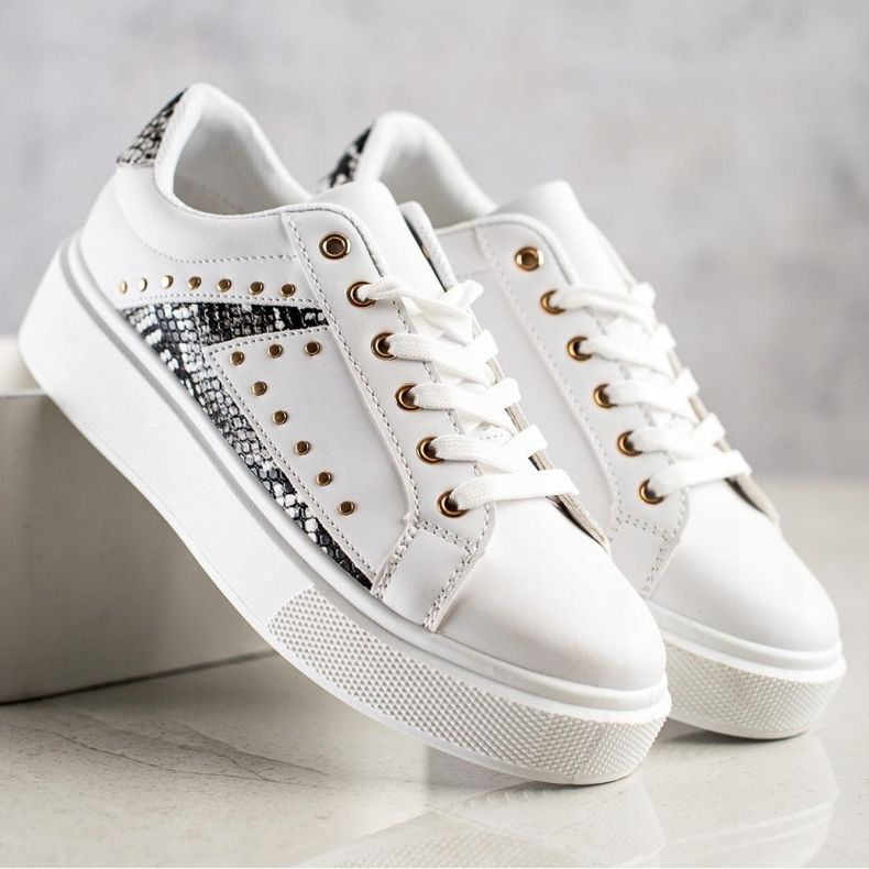 SHELOVET Baskets blanches sur la plate-forme noir 1