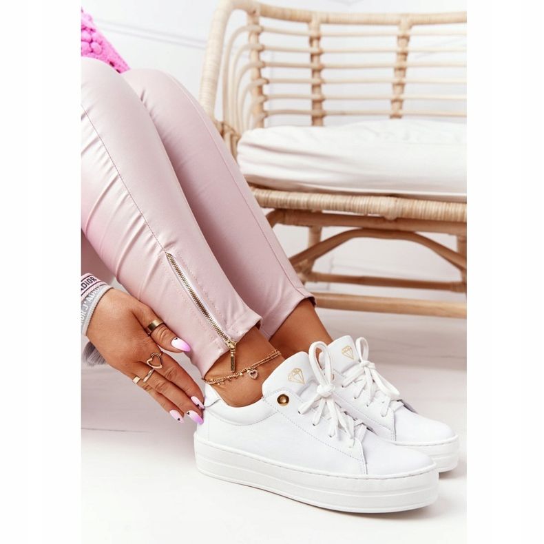 Baskets En Cuir Pour Femmes Sur La Plateforme Blanc Nicole 2645 blanche d'or 1