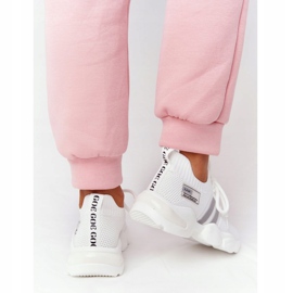 Chaussettes Sport Femme GOE HH2N4016 Blanc blanche le noir 2