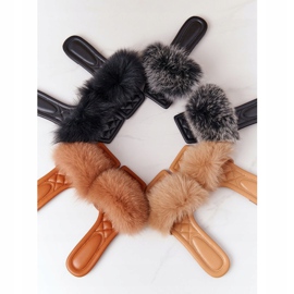 Chaussons En Cuir Avec Fourrure Noir Et Blanc Love You So 1