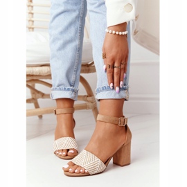 EVE Sandales lune de miel marron clair avec tressé sur une barre beige blanc 2