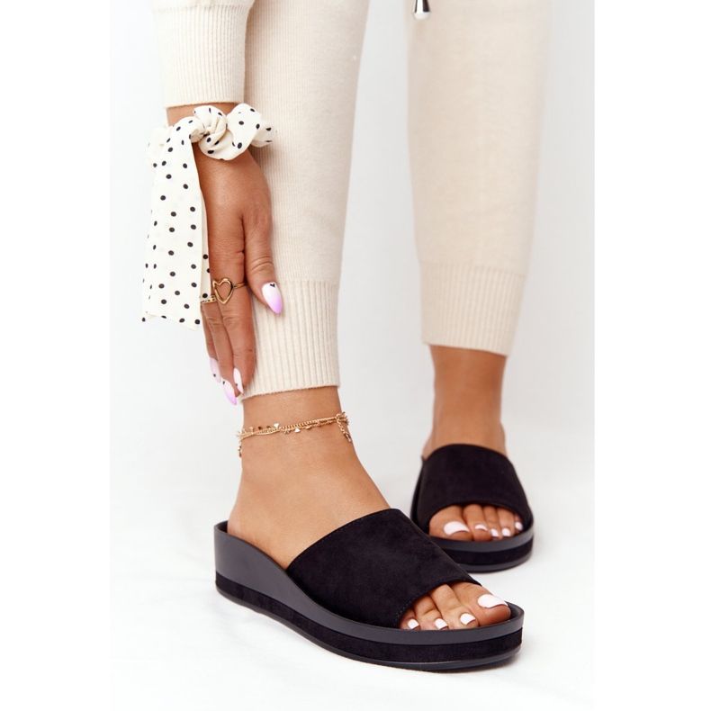 Pantoufles Noires Sur Compensée Vinceza 21-17113 2