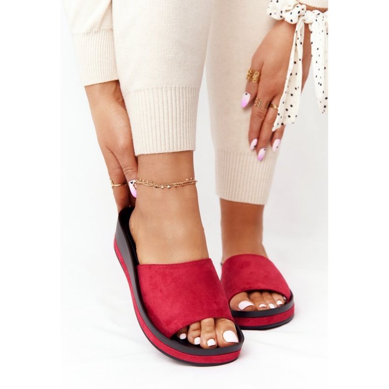 Chaussons Sur Compensée Vinceza 21-17113 Rouge le noir 2 Chaussons Sur Compensée Vinceza 21-17113 Rouge le noir 2