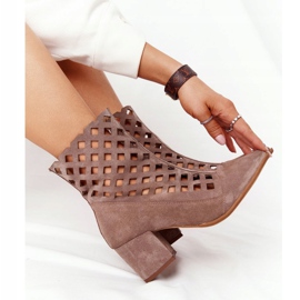 Bottines ajourées en daim à talons hauts Nicole 2638 Marron brun 1