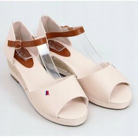 Sandales Tommy sur un bas compensé beige BL-362 Beige brun 1