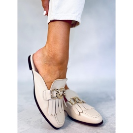 T501 Chaussons mocassins beige beige avec une chaîne 1 T501 Chaussons mocassins beige beige avec une chaîne 1