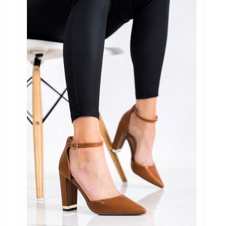 Diamantique Escarpins élégants à Spitz brun 1