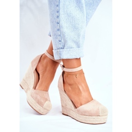 Sandales compensées beige avocat avec tresses 1