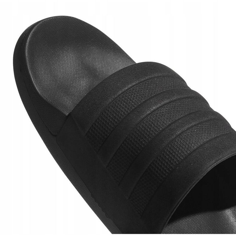Chaussons Adidas Adilette Comfort M S82137 le noir 2