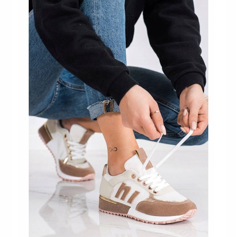 SHELOVET Chaussures de sport avec maille beige blanche d'or 1 SHELOVET Chaussures de sport avec maille beige blanche d'or 1