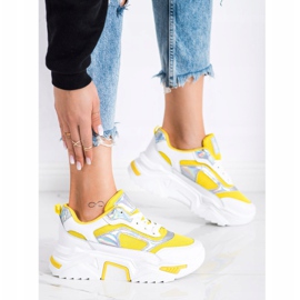 SHELOVET Baskets sur la plate-forme avec maille blanche argent jaune 2