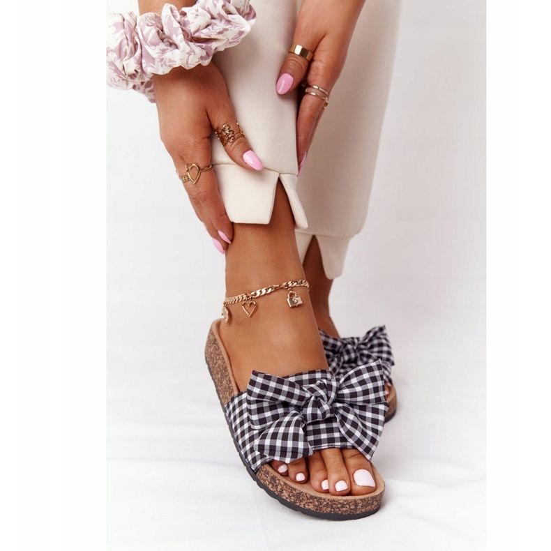 MSMG Chaussons sur semelle en liège avec nœud à carreaux Amara blanche le noir 1 MSMG Chaussons sur semelle en liège avec nœud à carreaux Amara blanche le noir 1