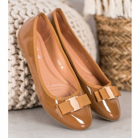 Fama Ballerines laquées à nœud brun 3