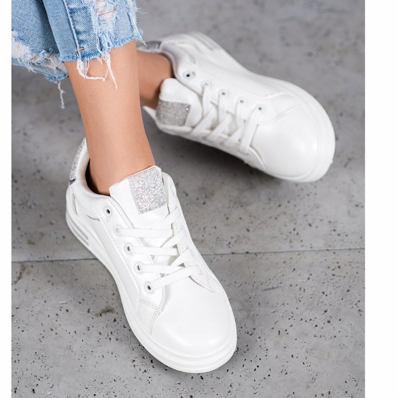 Diamantique Chaussures de sport blanches 2