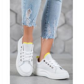 SHELOVET Baskets à la mode sur la plate-forme blanc 1