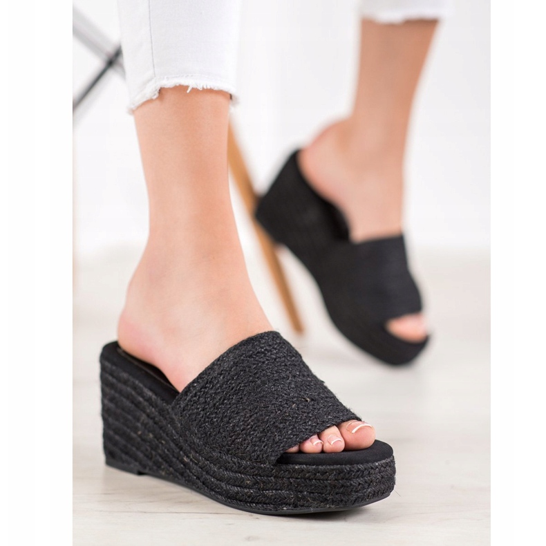 Kylie Pantoufles compensées à la mode le noir 1