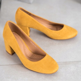 Fama Escarpins en daim sur un pilier jaune 4