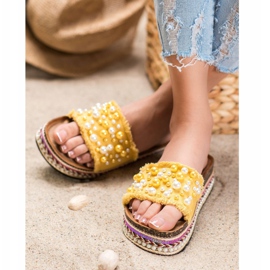Small Swan Pantoufles Sur La Plateforme Avec Des Perles jaune 3
