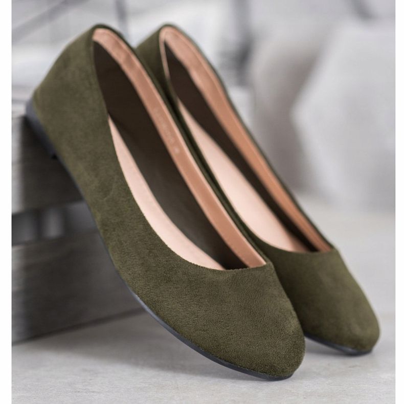 Best Shoes Ballerines en daim vert 1