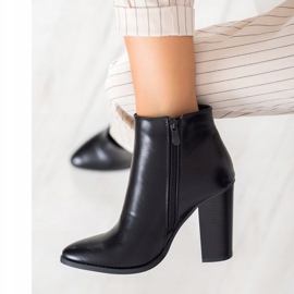 Seastar Bottes classiques sur un poteau le noir 3