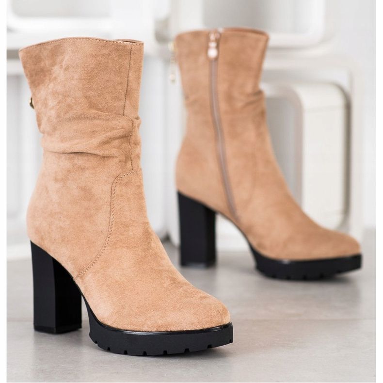 Bella Paris Bottes hautes sur la plate-forme beige 2 Bella Paris Bottes hautes sur la plate-forme beige 2