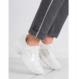 Kylie Baskets blanches claires 1 Kylie Baskets blanches claires 1