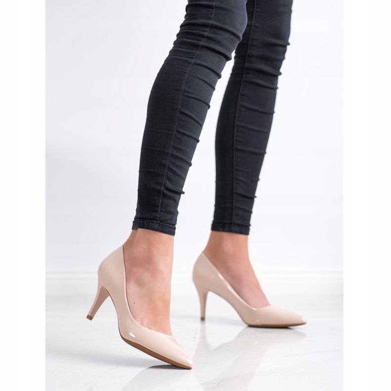 Goodin Escarpins classiques laqués beige 1