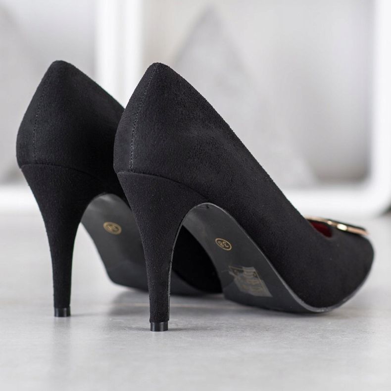 Goodin Escarpins avec ornement noir 1