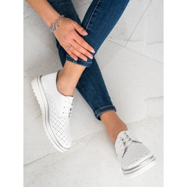 Kylie Richelieus En Cuir Sur La Plateforme blanc 2