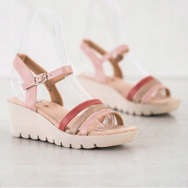 Kylie Sandales compensées beige rose 1