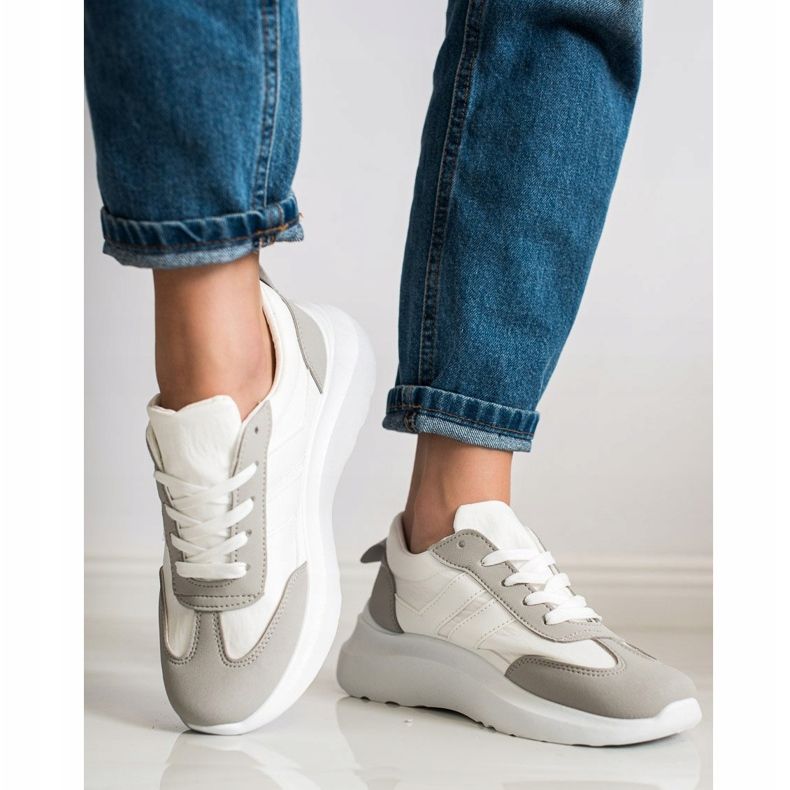 SHELOVET Chaussures de sport sur la plate-forme blanc 1