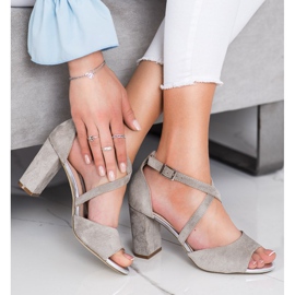 Escarpins à la mode Sergio Leone beige 2