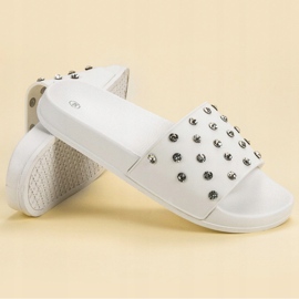 SHELOVET Pantoufles confortables pour femmes blanc 1