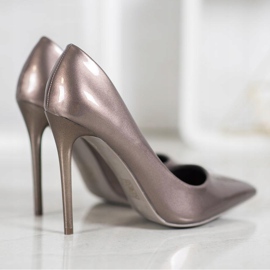 Small Swan Goupilles vernies gris 1 Small Swan Goupilles vernies gris 1