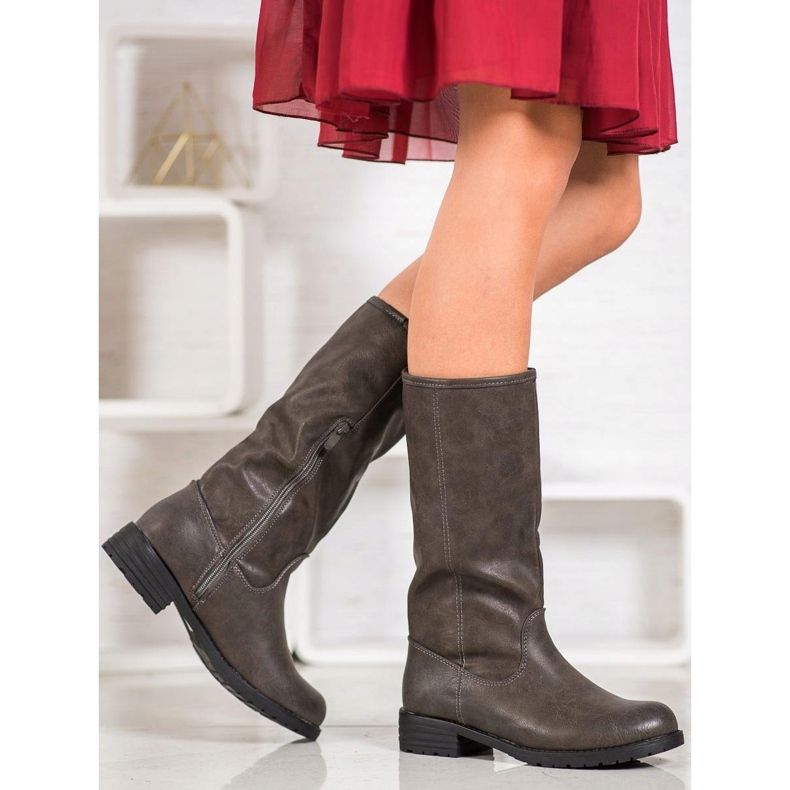 SDS Bottes confortables avec cuir écologique brun 1 SDS Bottes confortables avec cuir écologique brun 1