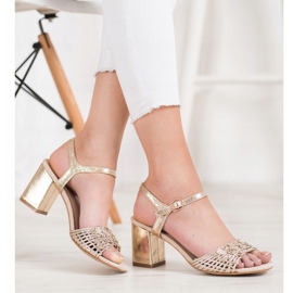 Sandales VINCEZA brillantes d'or 1