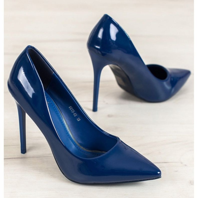 Small Swan Goupilles vernies bleu 1