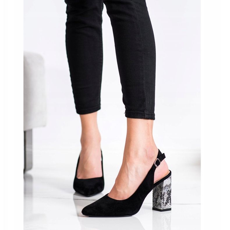 Escarpins sur un bar Sergio Leone noir 1