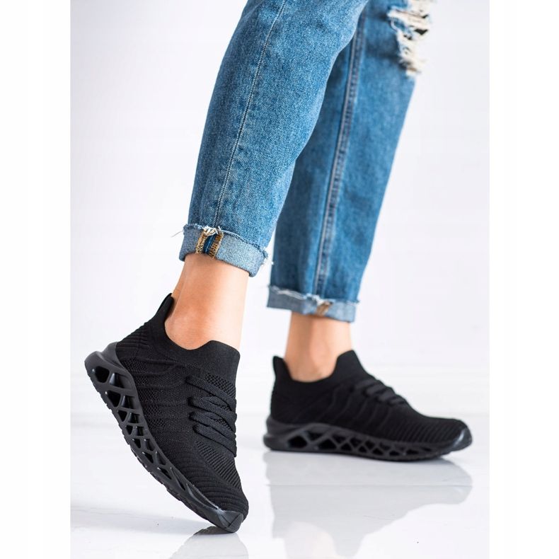 Chaussures de sport légères MCKEYLOR le noir 1 Chaussures de sport légères MCKEYLOR le noir 1