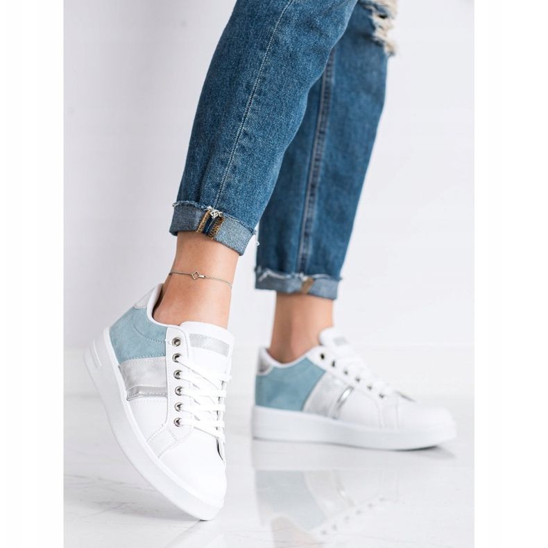 SHELOVET Chaussures de sport avec empiècement en daim blanche bleu 1 SHELOVET Chaussures de sport avec empiècement en daim blanche bleu 1