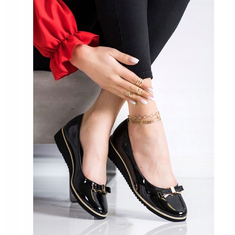 Goodin Richelieus Noirs Avec Un Noeud 2